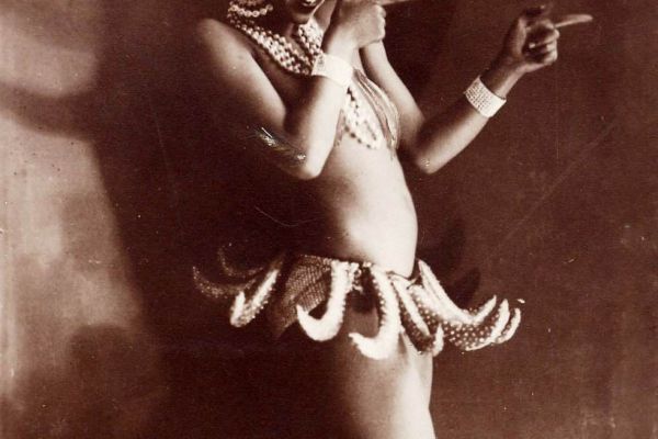 josephine-baker-0034F47EA55-5F26-7A34-09DD-03D2554ED2CA.jpg