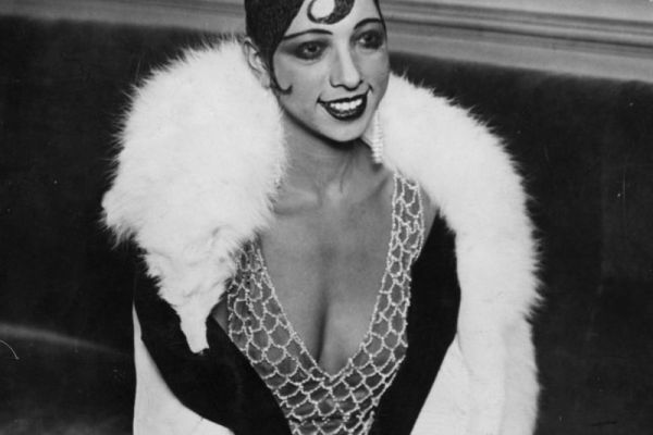 josephine-baker-0112A865EE2-BA6D-A191-5F95-9A7076852B9C.jpg