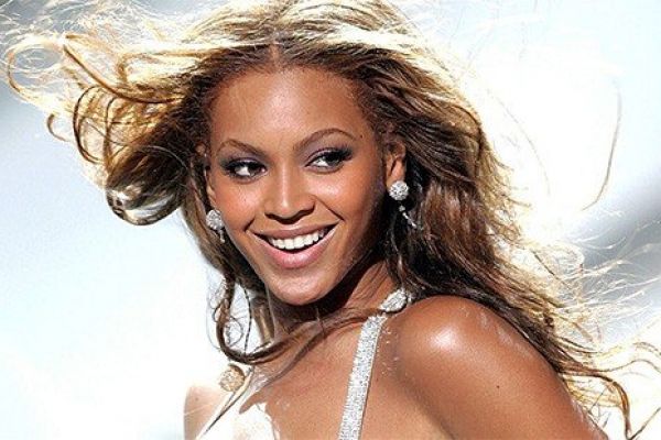 beyoncealbum21578F993C-BEE9-B0DB-083F-F752E1839CE2.jpg