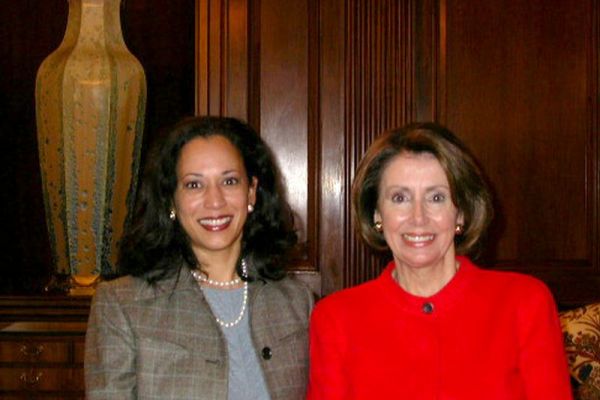 kamala-harris-gallery-01036A91209-96C0-719C-6394-FD6E5C8C30EA.jpg