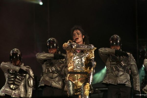 michael-jackson-image-2014140348D156A-5588-EC0B-FF96-95F6943874EA.jpg