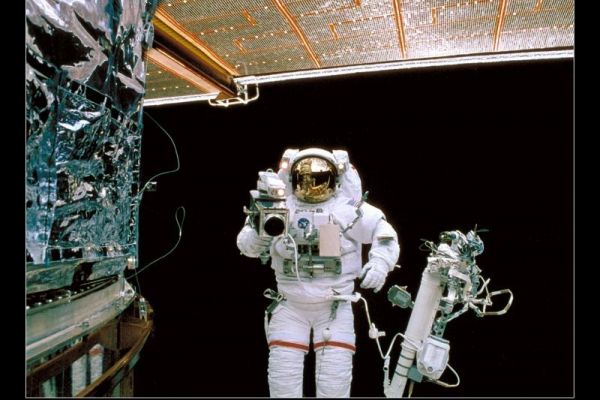 nasa-earth-000235CD4790-8A96-B607-5EF7-1EFE51F5680E.jpg