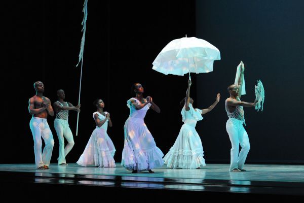 alvin-ailey-0026C45C446-3C74-B5E5-1653-DEE25ACF47D3.jpg