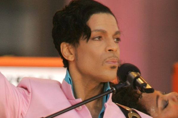princealbum12C9431EC0-CD27-78C2-D03E-125C96891E4C.jpg