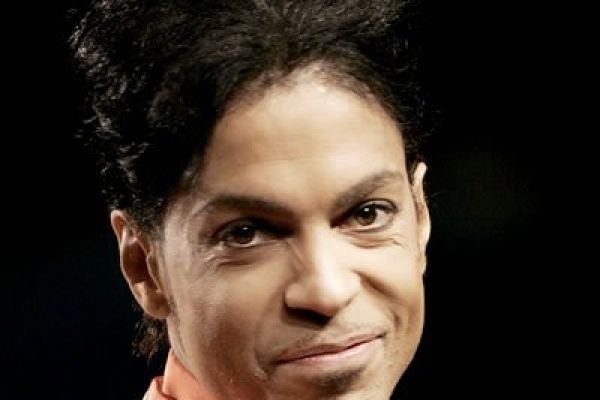 princealbum15DD4EB4F6-8FF1-5081-4C81-3E7E77CB8AFA.jpg