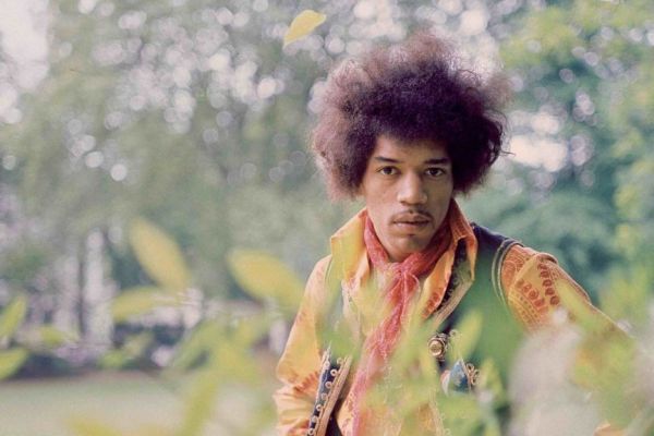 jimihendrixalbum04F0F9087C-9529-9FDE-E269-4B5C4A4B0000.jpg