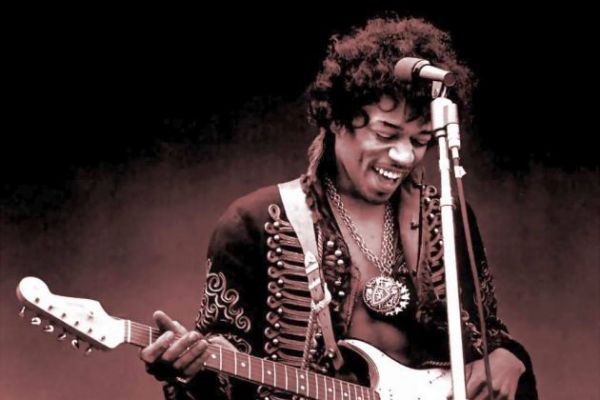 jimihendrixalbum1212C8D51C-E91A-31D6-ED63-572E1955FD36.jpg