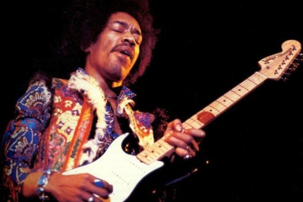 jimihendrixalbum1425D7165E-4762-0AE3-DD5E-ADDA414F2601.jpg