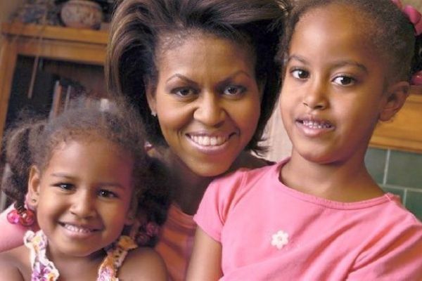 first-lady-michelle-obama00448A746F8D-FADD-17D5-21C9-973BF144F35B.jpg