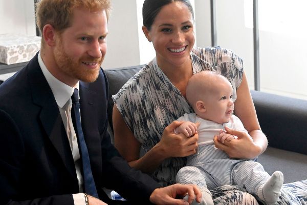harry-meghan-archie-image0052CD4E427-DBF7-4750-C506-701DE68992C8.jpg