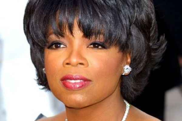 oprah-074B52B1C1-4A4A-B40C-53DA-8BBFCB8D9F37.jpg
