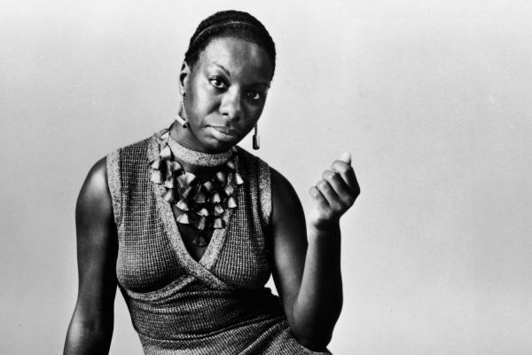 nina-simone-005E0260E1E-EB2A-19EF-9DF9-78F5F74160AE.jpg